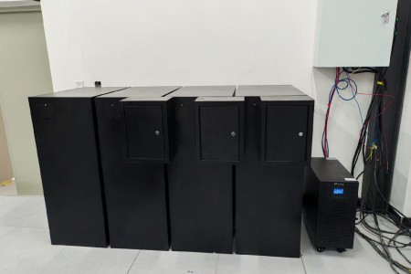 UPS蓄电池接地故障报警功能