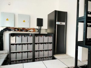 蓄电池有一块损坏是更换一块还是更换整组